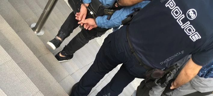 Μοναστηράκι: Επιβάτες πιάνουν τρεις Ρουμάνους στο τρένο την ώρα που κλέβουν – Βίντεο